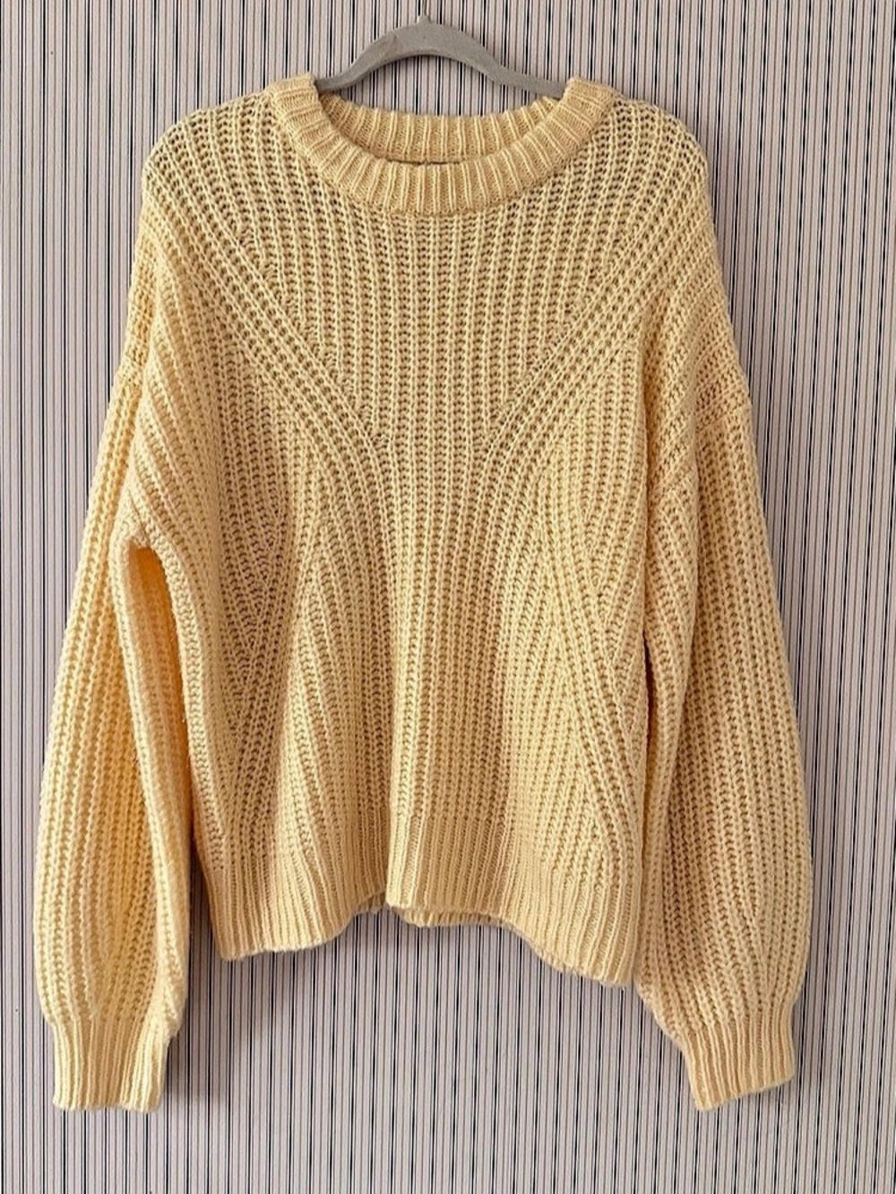 A New Day L Butter Yellow Chunky Knit Sweater Crewneck Ribbed Shaker Slouchy